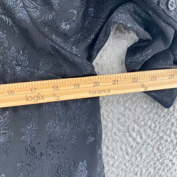 Chicos Top Womens 1 US Medium Black Shimmer Jacquard Layered 3/4 Roll Tab Sleeve - Picture 8 of 10